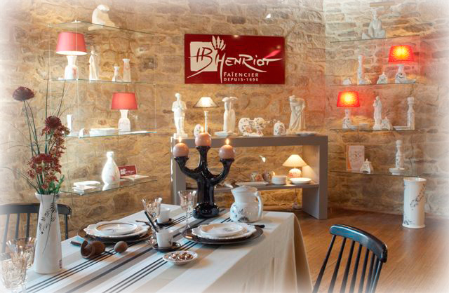 Le plus grand choix de fa&iuml;ence de Quimper